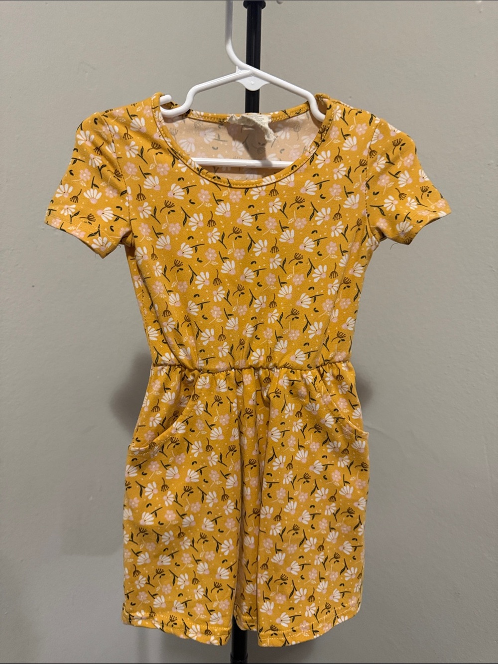 Girls' Yellow Floral Short-Sleeve Casual Dress with Pockets